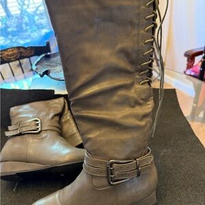 Women's Lace-Up Knee-High Boots - Taupe 9